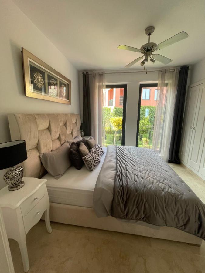 Calahonda Luxury Apartment With A Stunning Sea View Міхас Екстер'єр фото