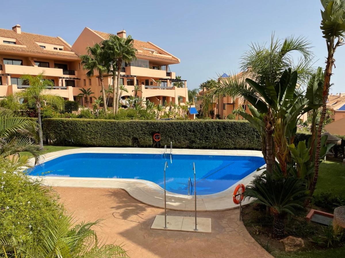 Calahonda Luxury Apartment With A Stunning Sea View Міхас Екстер'єр фото