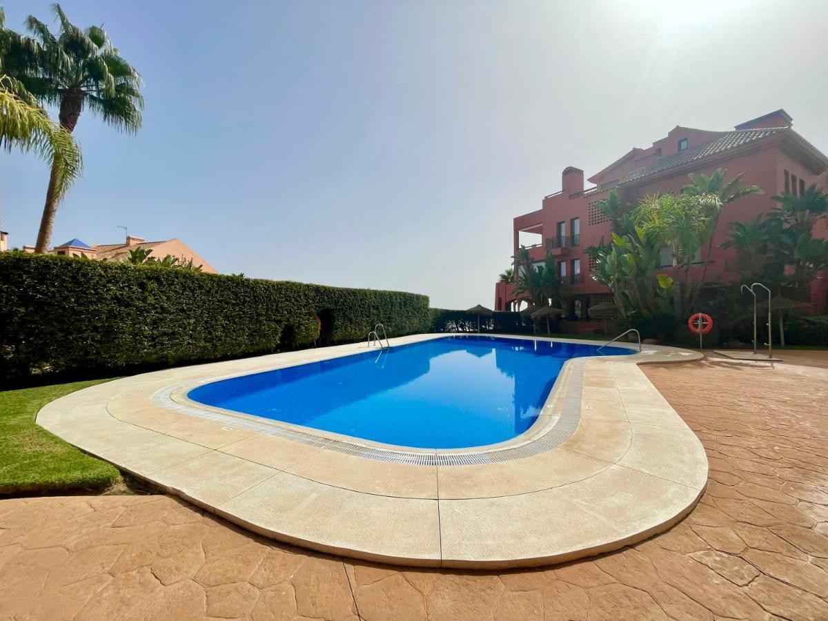 Calahonda Luxury Apartment With A Stunning Sea View Міхас Екстер'єр фото